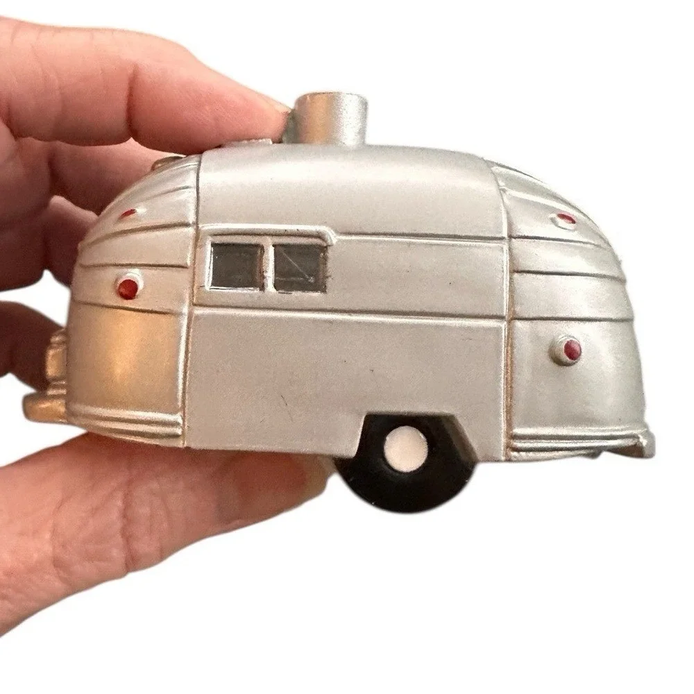 Rivers Edge Airstream Trailer Light Covers 10pc Silver Vintage Camper Decor New